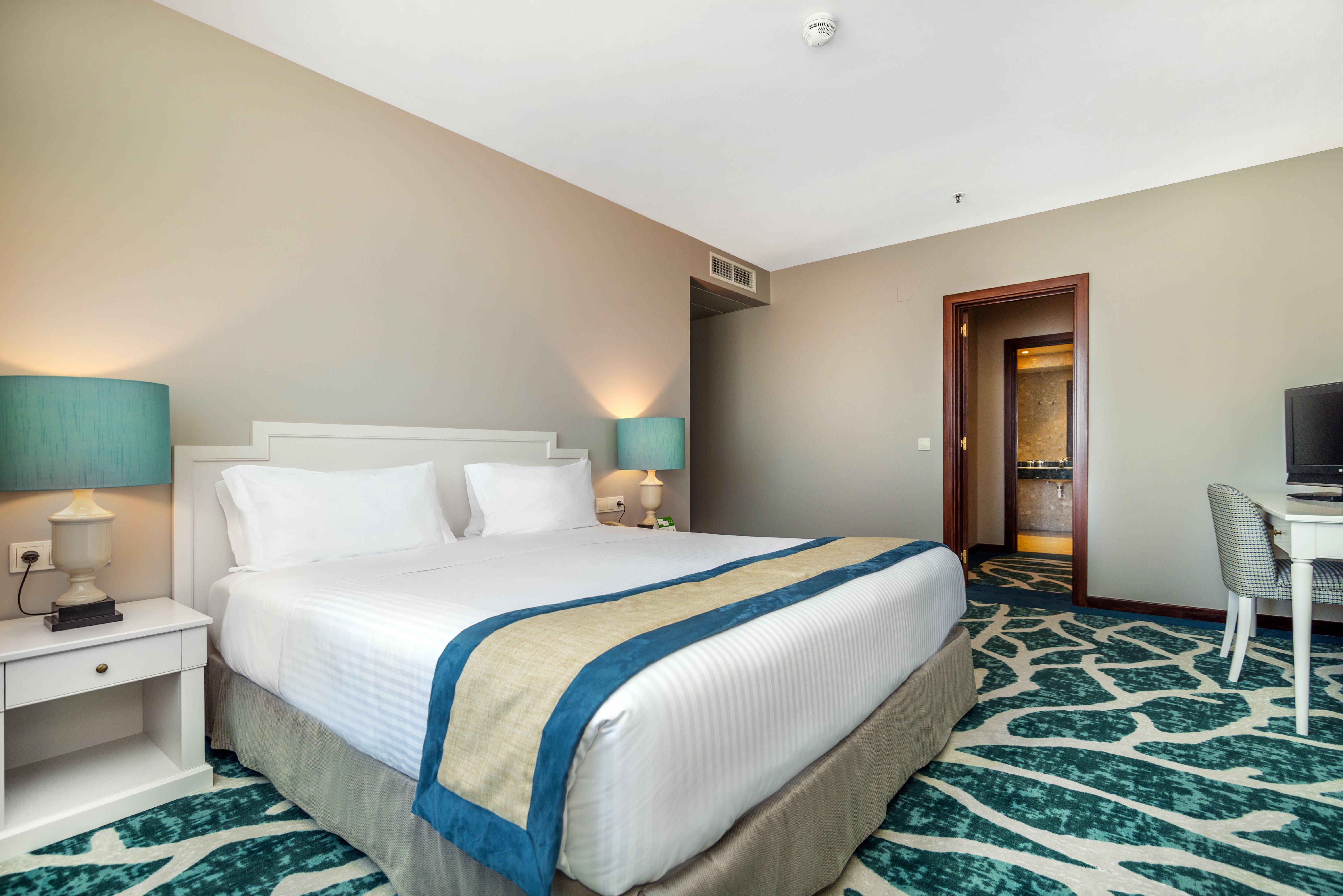 Holiday Inn Porto Gaia By Ihg Vila Nova de Gaia Esterno foto