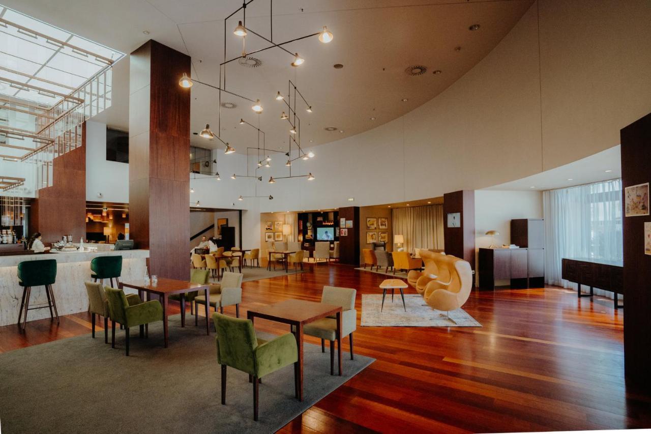 Holiday Inn Porto Gaia By Ihg Vila Nova de Gaia Esterno foto