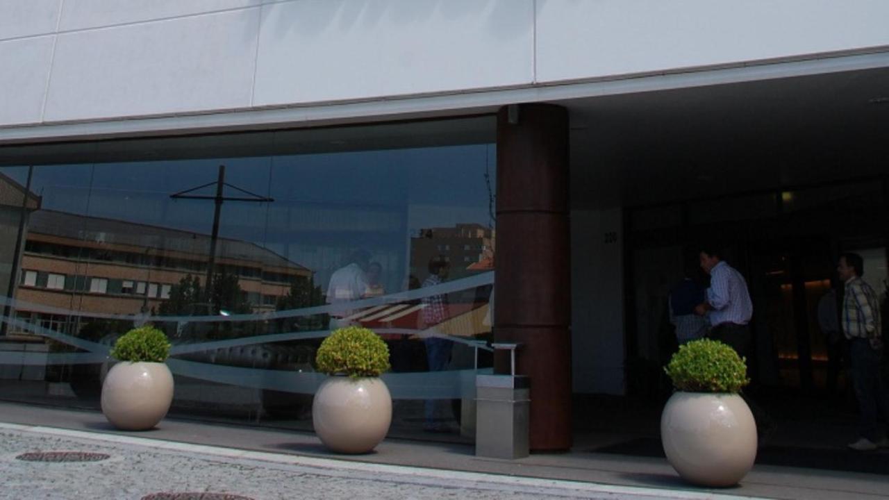 Holiday Inn Porto Gaia By Ihg Vila Nova de Gaia Esterno foto