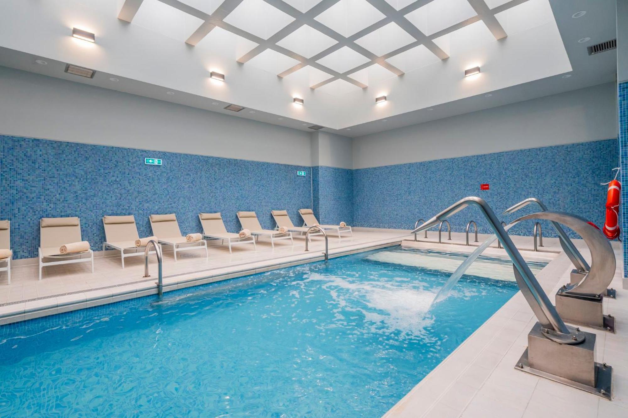Holiday Inn Porto Gaia By Ihg Vila Nova de Gaia Esterno foto