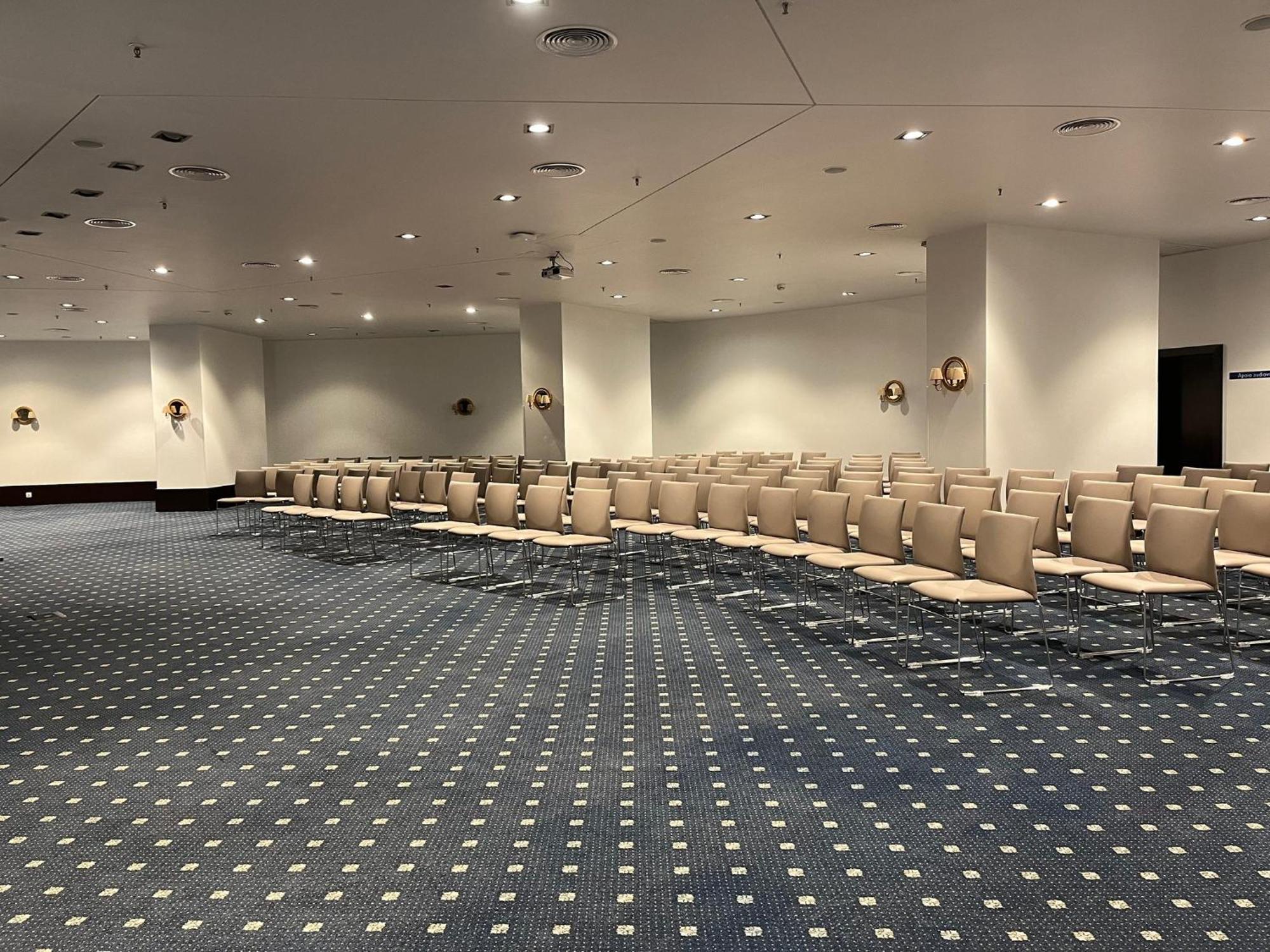 Holiday Inn Porto Gaia By Ihg Vila Nova de Gaia Esterno foto