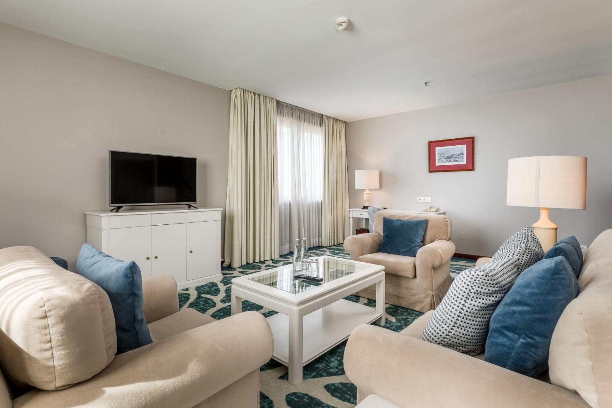 Holiday Inn Porto Gaia By Ihg Vila Nova de Gaia Esterno foto